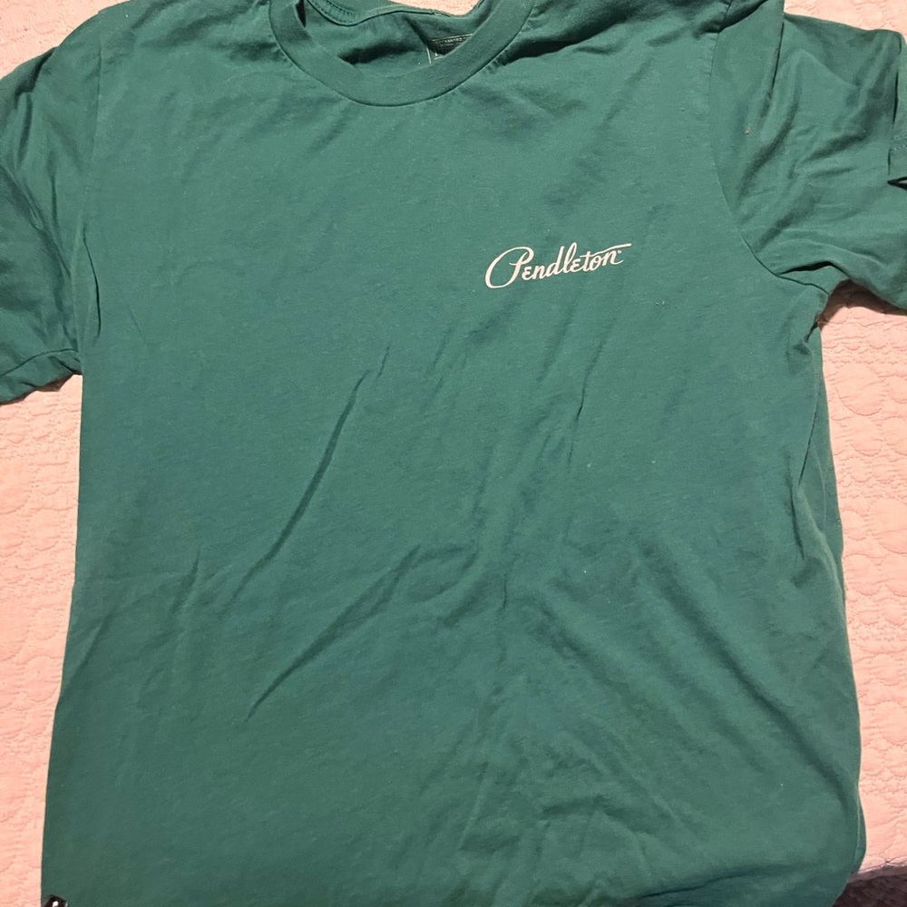 Men’s green Pendleton shirt